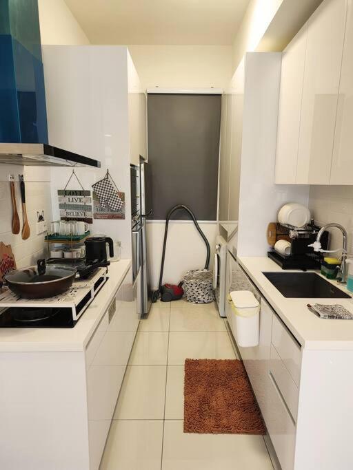 Skypool 2br 8pax Premium Beacon Penang Pangsapuri *